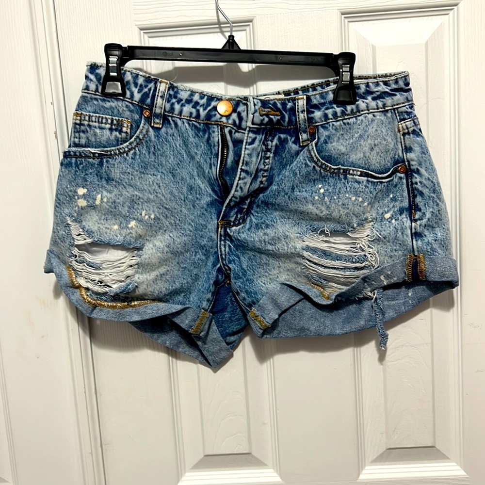 Denim shorts - US 6